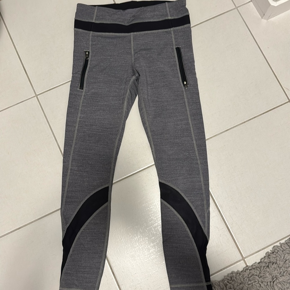 Grey lululemon leggings